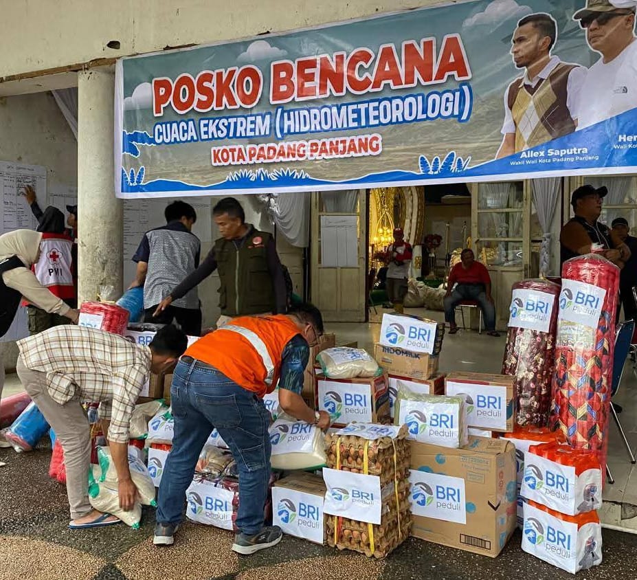 Suasana di Posko Bencana Kota Padang Panjang